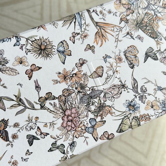 DIOR Collection PRIVEE big butterfly BOX only - Picture 8 of 11